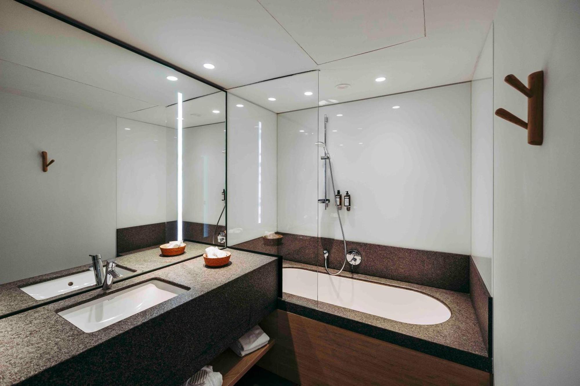 Domaine De Naxhelet Hotel 4*